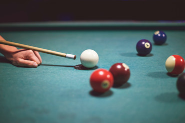 2025’s Best Modern Pool Cues for Beginners and Pros Alike